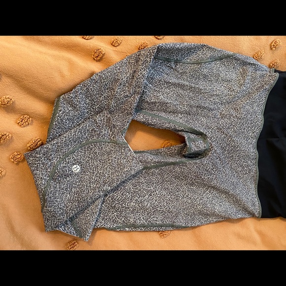 Lululemon leggings - Picture 2 of 4